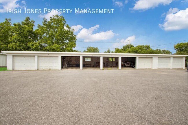 880 Millersport Hwy-Unit -Apt. 3 in Buffalo, NY - Building Photo - Building Photo