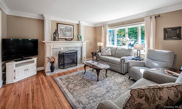7 Sanfordville Rd in Warwick, NY - Building Photo - Building Photo