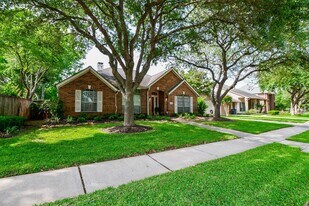1211 Magnolia Woods Ct in Sugar Land, TX - Building Photo