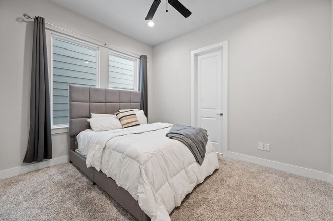 property at 823 Mansfield St