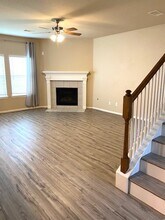 7406 Valentine Ln in Pearland, TX - Building Photo - Building Photo