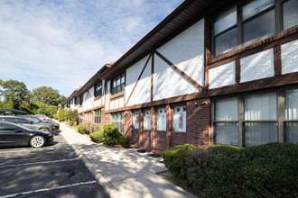 Hidden Meadows Cooperative in Middle Island, NY - Building Photo - Building Photo