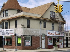 9B Davison Ave in Oceanside, NY - Building Photo - Building Photo