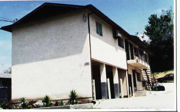 16550 Los Banos St in San Leandro, CA - Building Photo - Building Photo