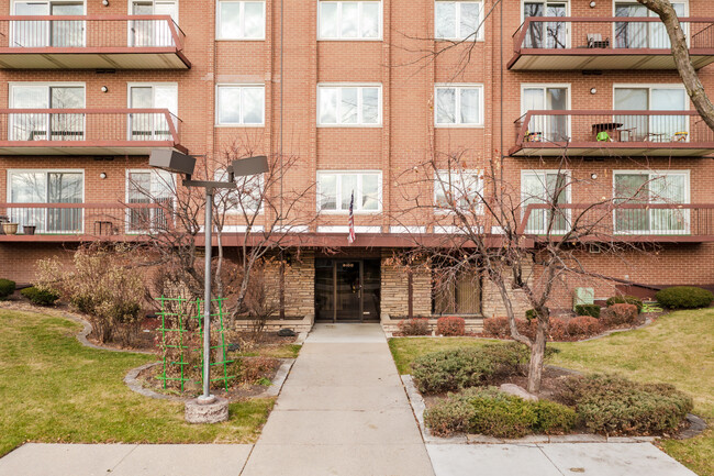 Washington Courte in Niles, IL - Foto de edificio - Building Photo