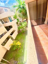 10400 SW 108th Ave in Miami, FL - Building Photo - Building Photo
