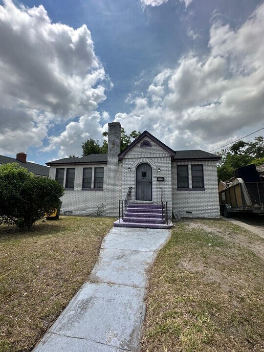 1178 W 10th St in Jacksonville, FL - Building Photo