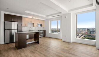 99 Kneeland St, Unit 501 in Boston, MA - Building Photo