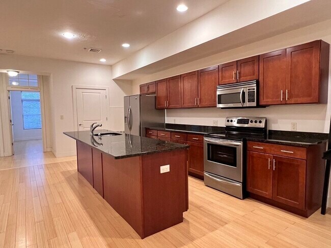 25 Gardner St, Unit #1 in Boston, MA - Building Photo - Building Photo