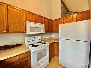 3815 S Genoa Cir in Aurora, CO - Building Photo - Building Photo