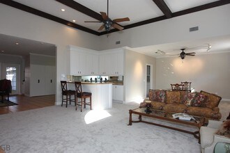 3235 Country Club Blvd in Stafford, TX - Building Photo - Building Photo