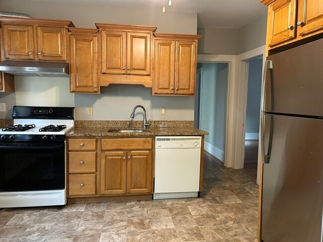 82 Conwell Ave in Somerville, MA - Building Photo - Building Photo