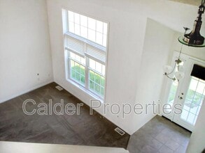 2086 Eaststone St SE in Caledonia, MI - Building Photo - Building Photo