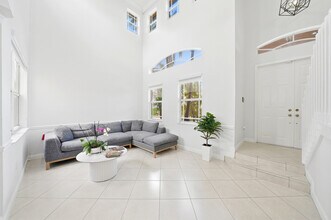 16372 SW 62nd Ter in Miami, FL - Building Photo - Building Photo