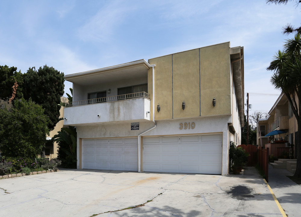 3910 Inglewood Blvd in Los Angeles, CA - Building Photo