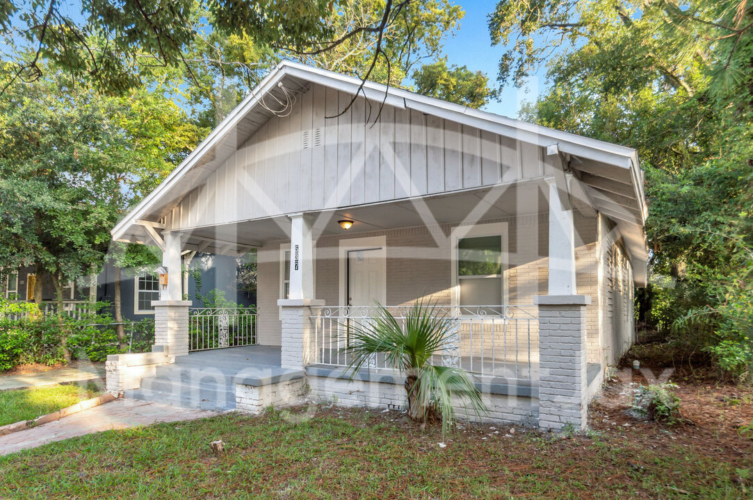 537 W 19th St in Jacksonville, FL - Building Photo