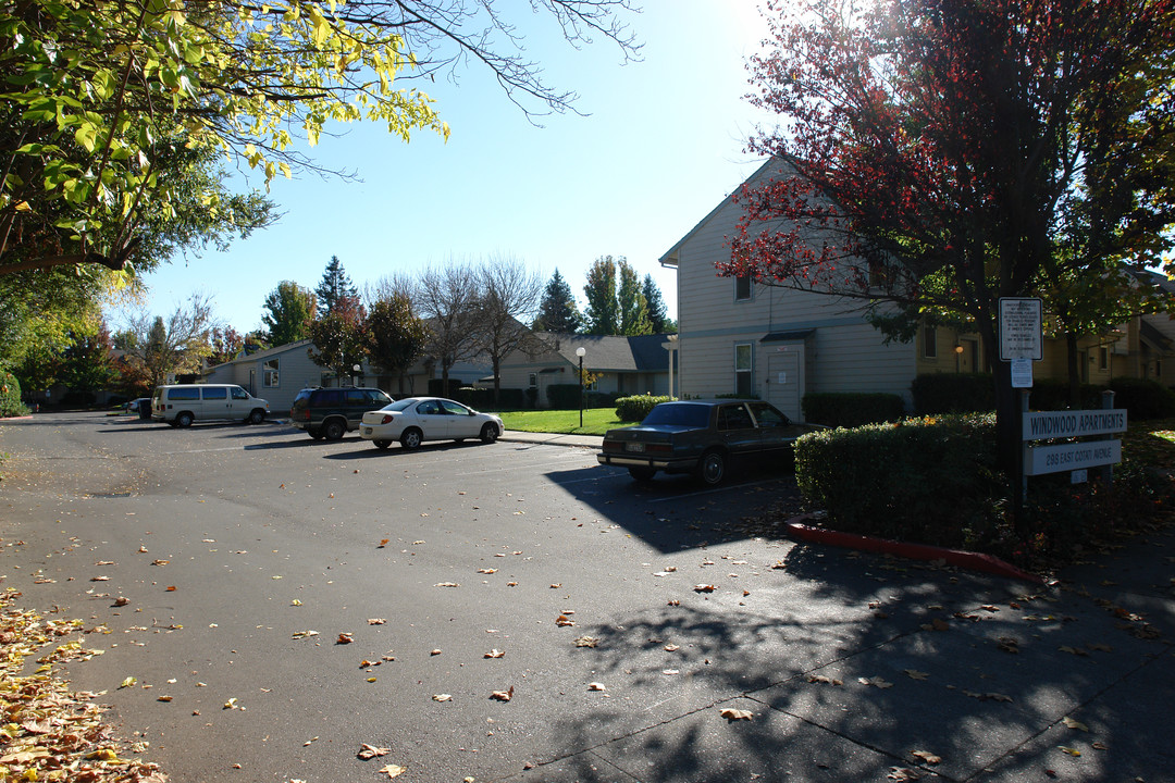 Windwood Apartments in Cotati, CA - Foto de edificio