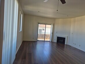 Dicken's Court Apartments in Sherman Oaks, CA - Building Photo - Building Photo