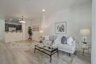 3245 Dublin Blvd in Dublin, CA - Building Photo - Building Photo