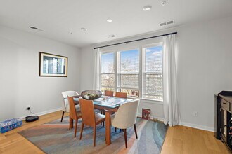 4122 Legato Rd in Fairfax, VA - Foto de edificio - Building Photo