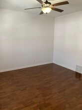 2810 S Lenox St, Unit Lower unit in Milwaukee, WI - Building Photo - Building Photo