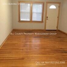 3241 Aurora St in Fort Worth, TX - Building Photo - Building Photo