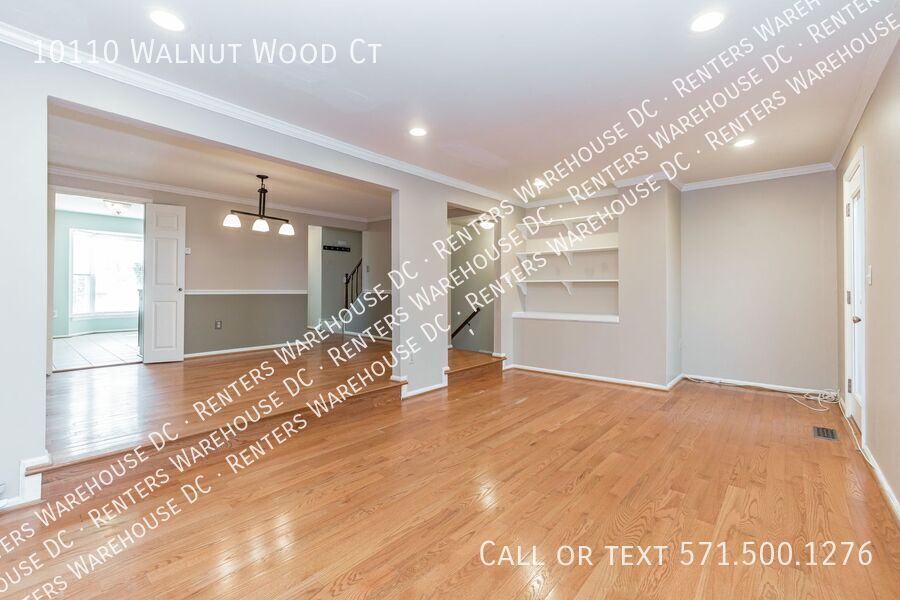 10110 Walnut Wood Ct in Burke, VA - Building Photo