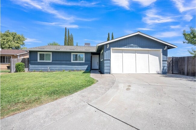 15 Sunborg Ct in Sacramento, CA - Building Photo - Building Photo