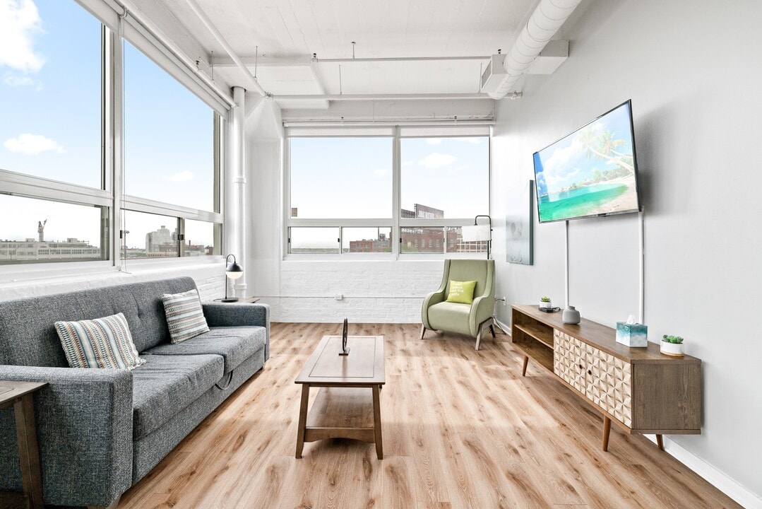 The Lofts at 509 Vine in Philadelphia, PA - Building Photo