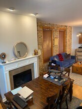 743 N Wolcott Ave, Unit #1 in Chicago, IL - Foto de edificio - Building Photo