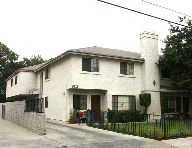 5621 Klump Ave in North Hollywood, CA - Building Photo - Building Photo