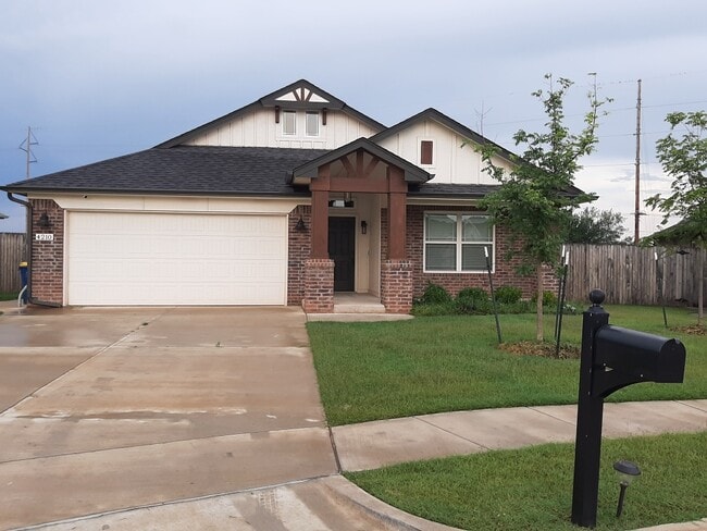 property at 4210 W Country Club Dr