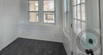 3454 N 60th St in Omaha, NE - Building Photo - Building Photo