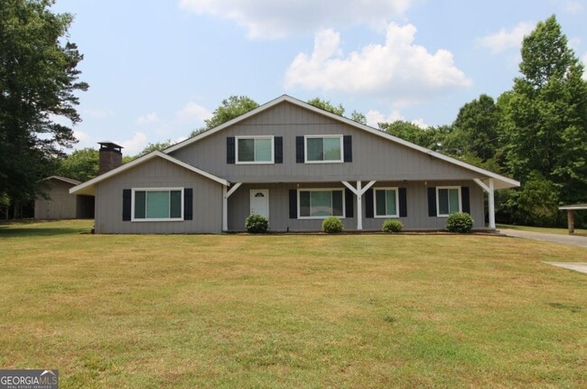 property at 1572 Old Rockmart Rd SE