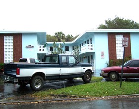 736 19th Pl in Vero Beach, FL - Building Photo - Building Photo