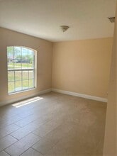 355 SW Fairway Ave in Port St. Lucie, FL - Building Photo - Building Photo