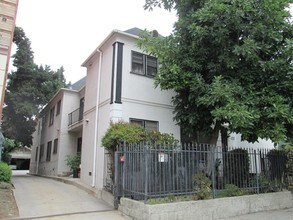 831 S Wilton Pl in Los Angeles, CA - Building Photo - Building Photo