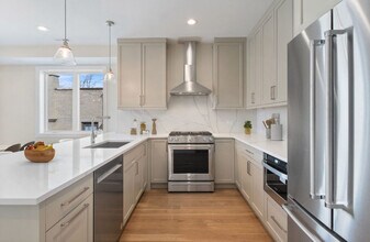 4861 N Hermitage Ave in Chicago, IL - Building Photo - Building Photo