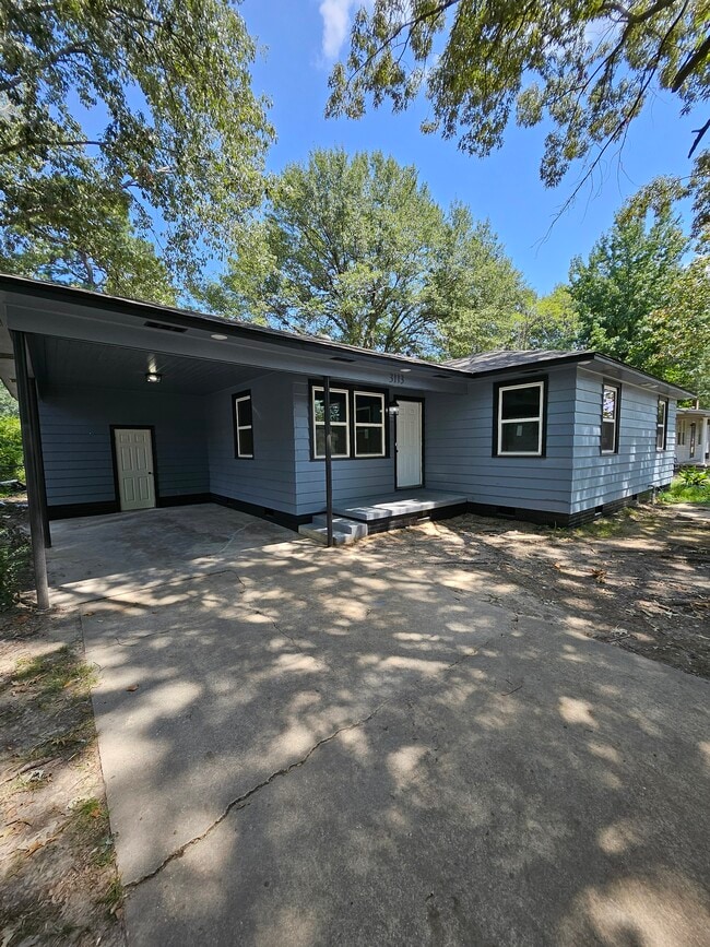 property at 3113 Tulip St