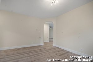 23607 Silver Creek in San Antonio, TX - Building Photo - Building Photo
