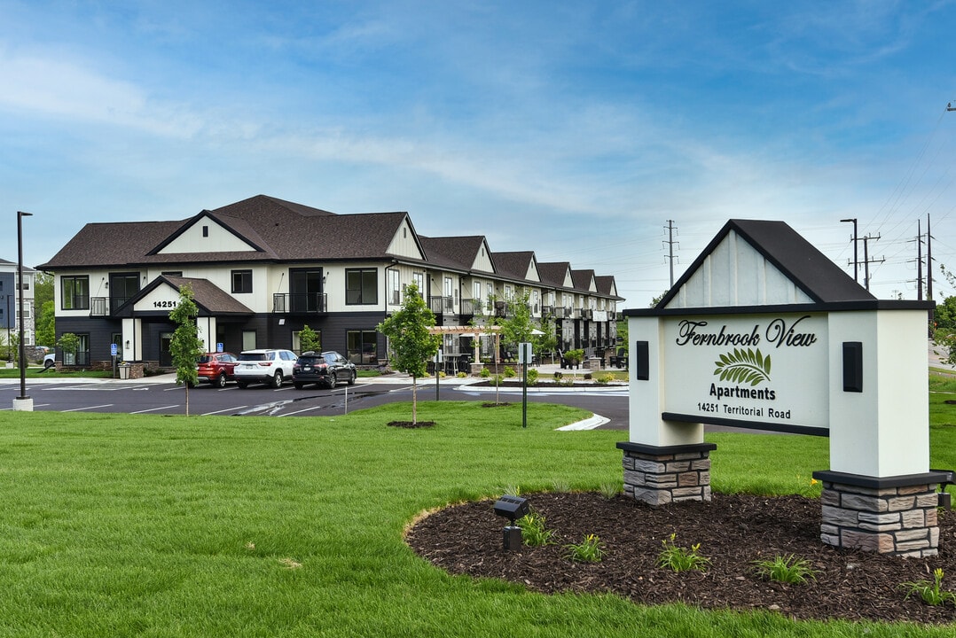 Fernbrook View Apartments in Maple Grove, MN - Building Photo