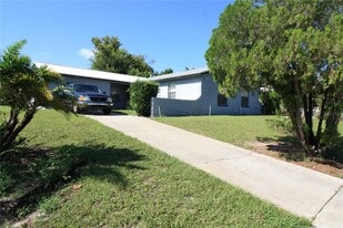 390 Lilac Rd in Casselberry, FL - Building Photo
