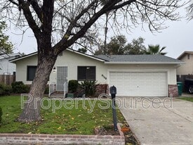 6138 Greenfield Ln in Stockton, CA - Building Photo