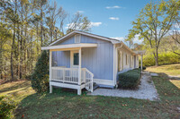 1395 Haw Creek Dr in Cumming, GA - Building Photo - Building Photo