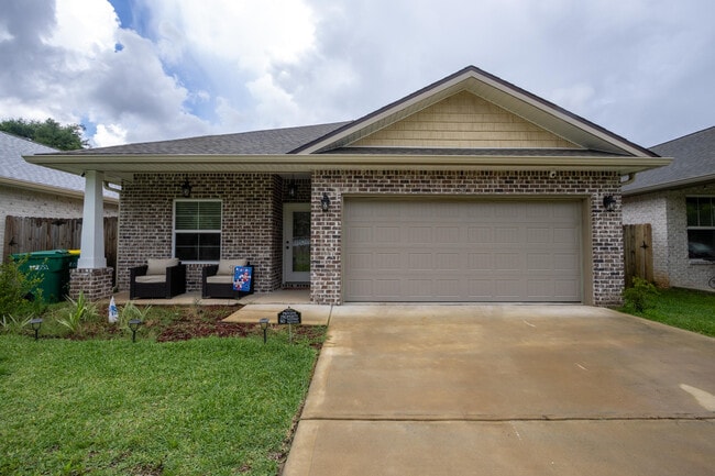 17 9th Ave in Shalimar, FL - Building Photo - Building Photo