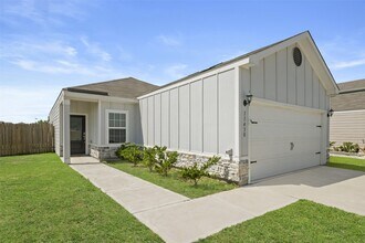 11430 Amber Plns Dr in Houston, TX - Building Photo - Building Photo