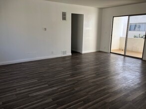 The Palm House Apartments- 3 Bedroom for Rent in North Hollywood, CA - Building Photo - Building Photo