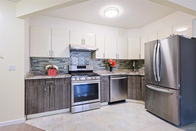 55-12 138th St in New York, NY - Building Photo - Building Photo