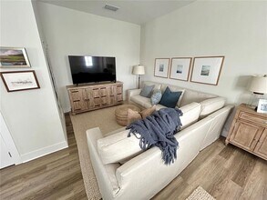 1412 Brookdale Ct in Oviedo, FL - Building Photo - Building Photo