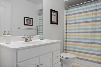 33 Middle St, Unit 2 in Boston, MA - Building Photo - Building Photo